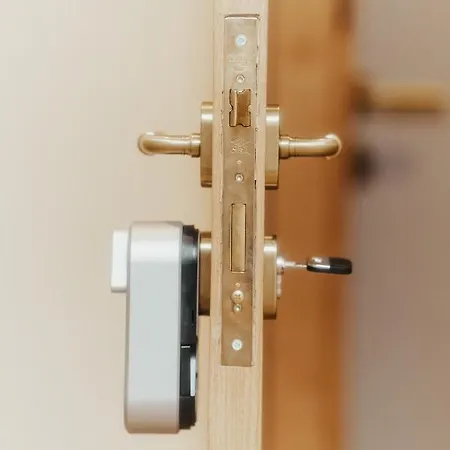 193 Urban Apartment *
